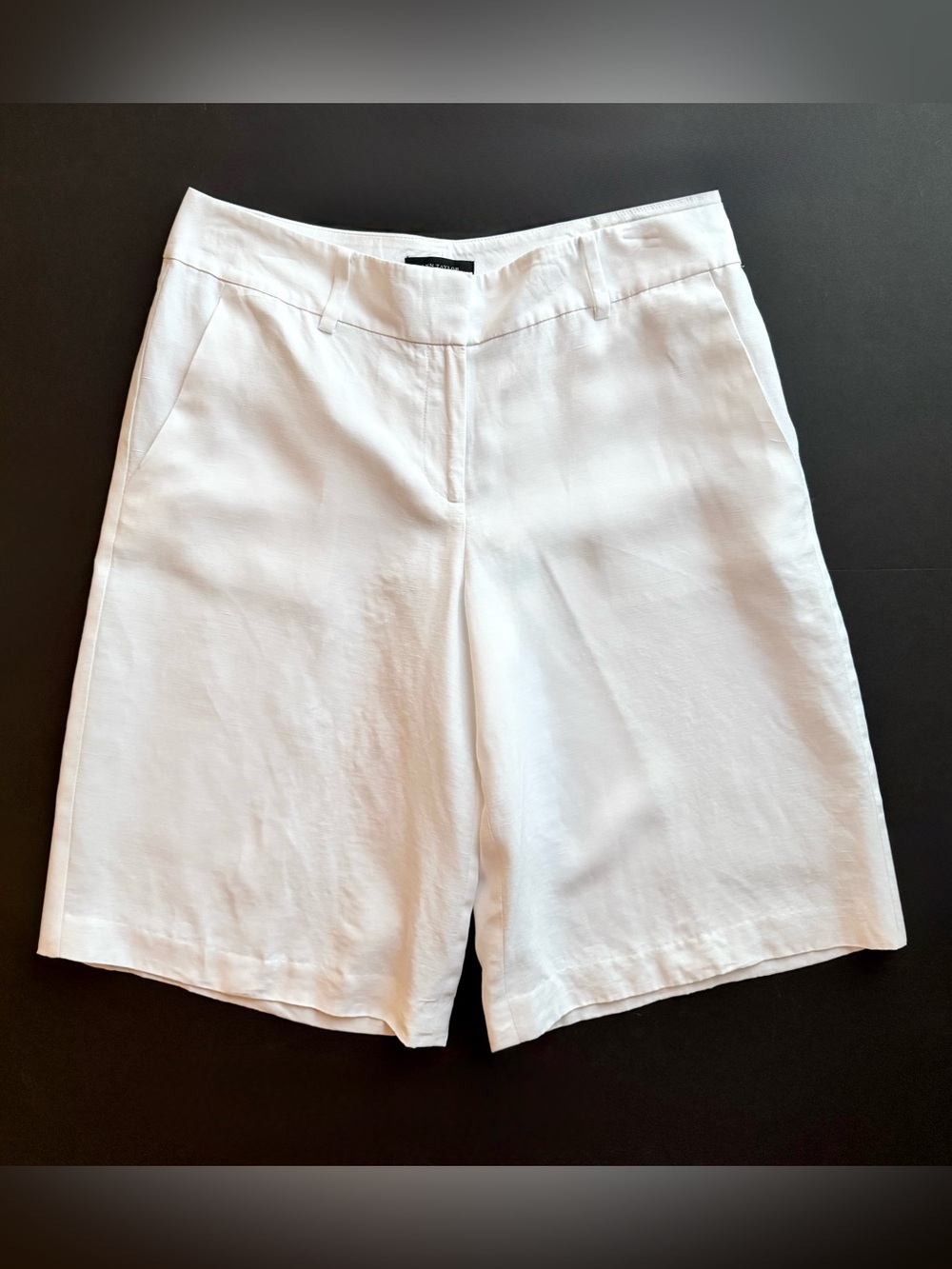 Ann Taylor White Linen Rayon Blend Bermuda Shorts - Size 8